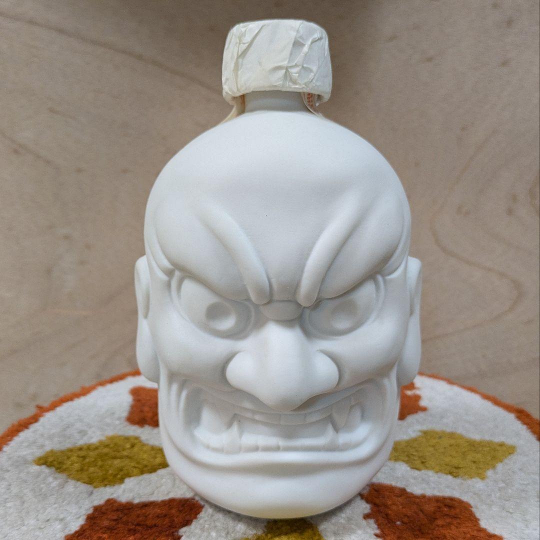 【未開封／希少モデル】天照 そば焼酎 鬼面デザイン 陶器720ml 神楽酒造