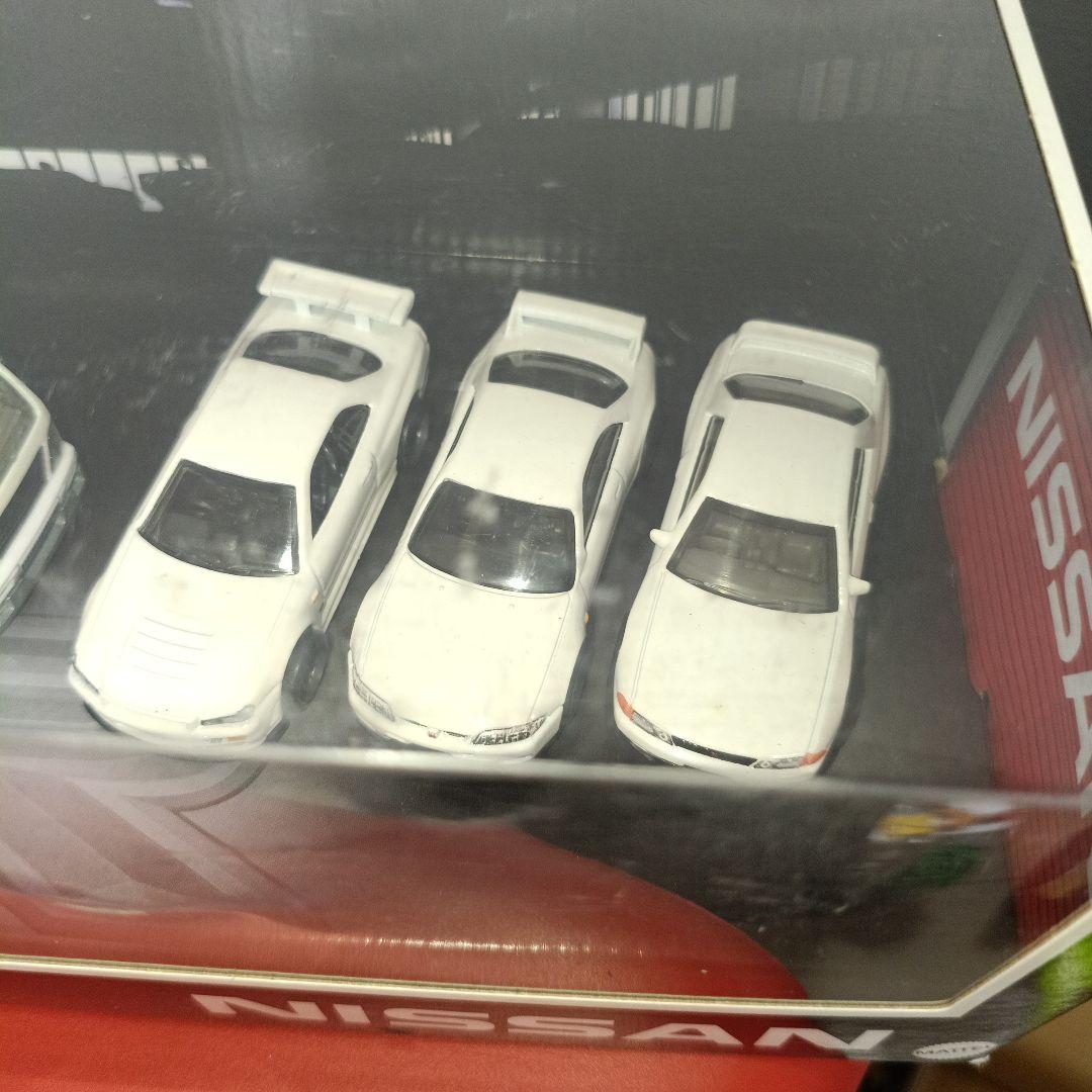 ホットウィール Skyline Generations 986F-GMH39　２