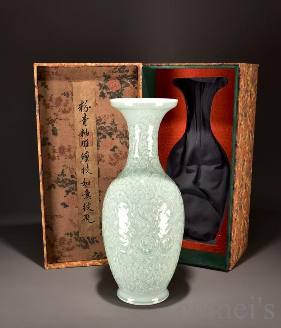 中国古美術 清・乾隆 粉青釉 纏枝如意紋 瓶 壺 花瓶 古陶磁 唐物 時代物