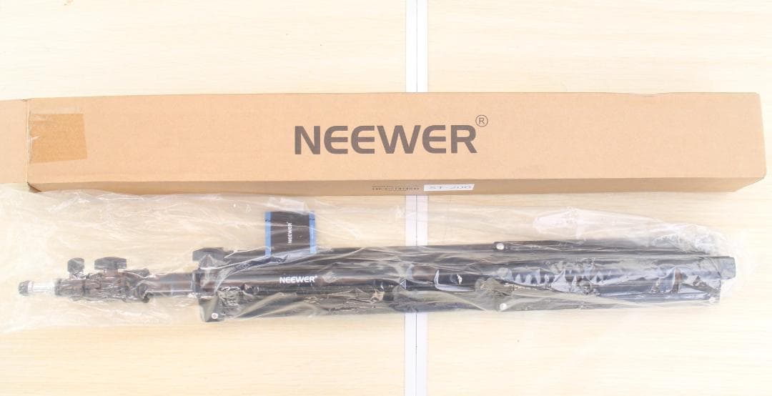 [M-TN 2211] NeewerのLEDスタジオライトセット