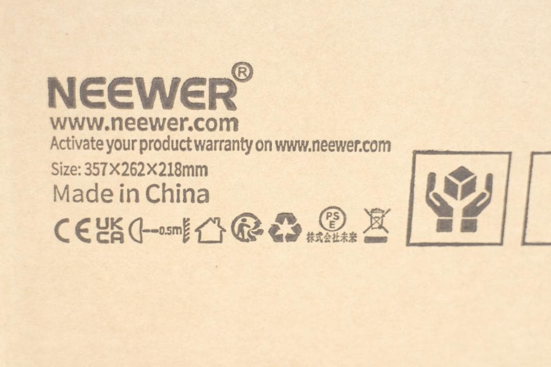 [M-TN 2211] NeewerのLEDスタジオライトセット