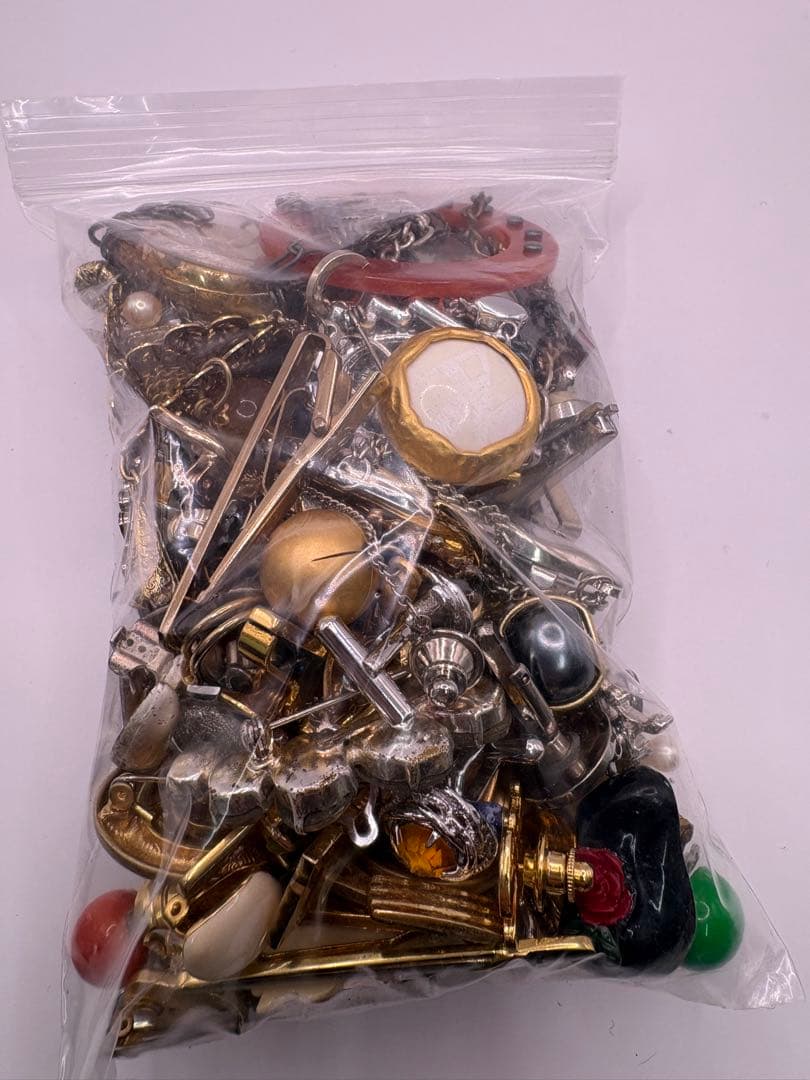 イミテーションアクセサリー 大量まとめ売り業者様歓迎 B7袋約20袋分