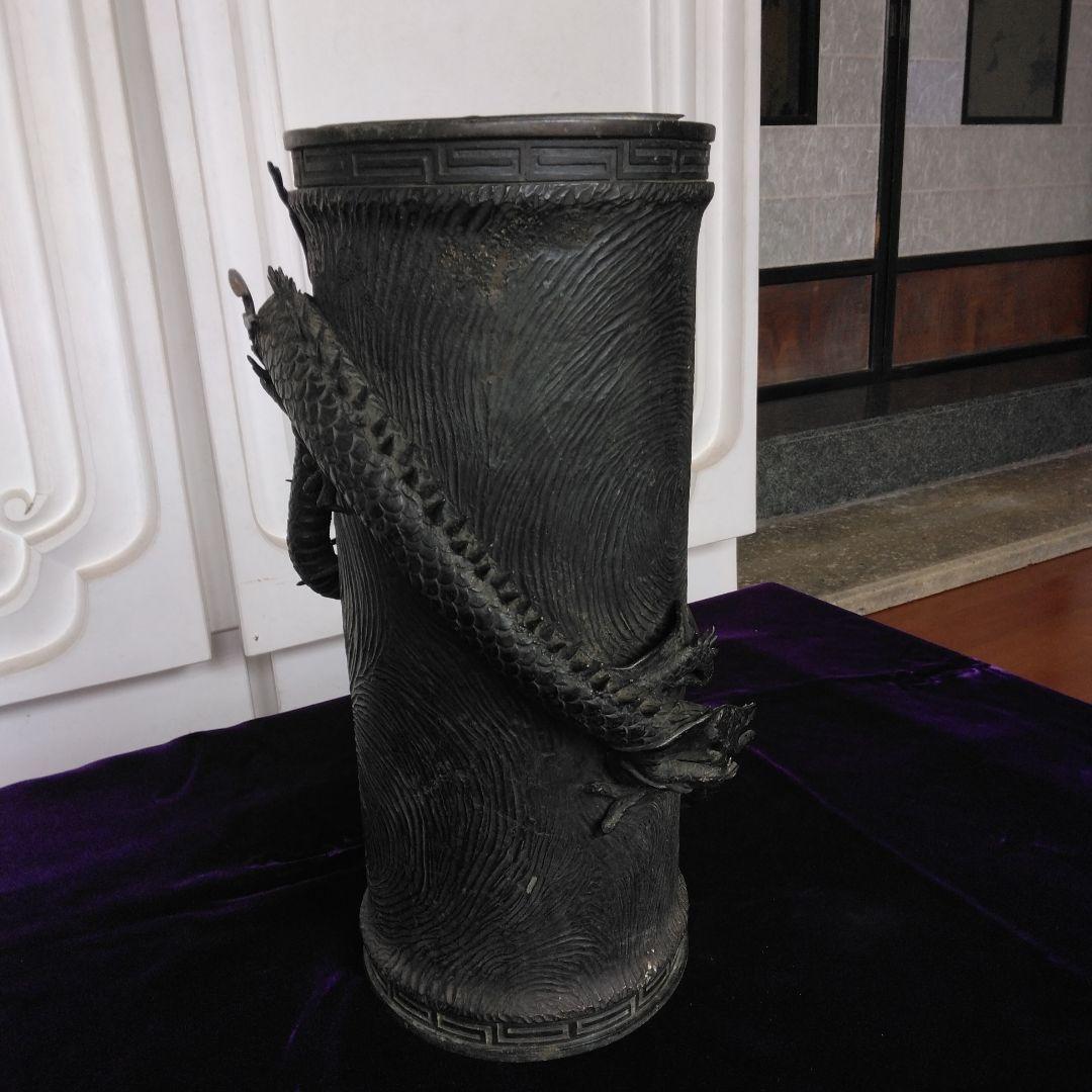 花瓶　銅製　龍模様