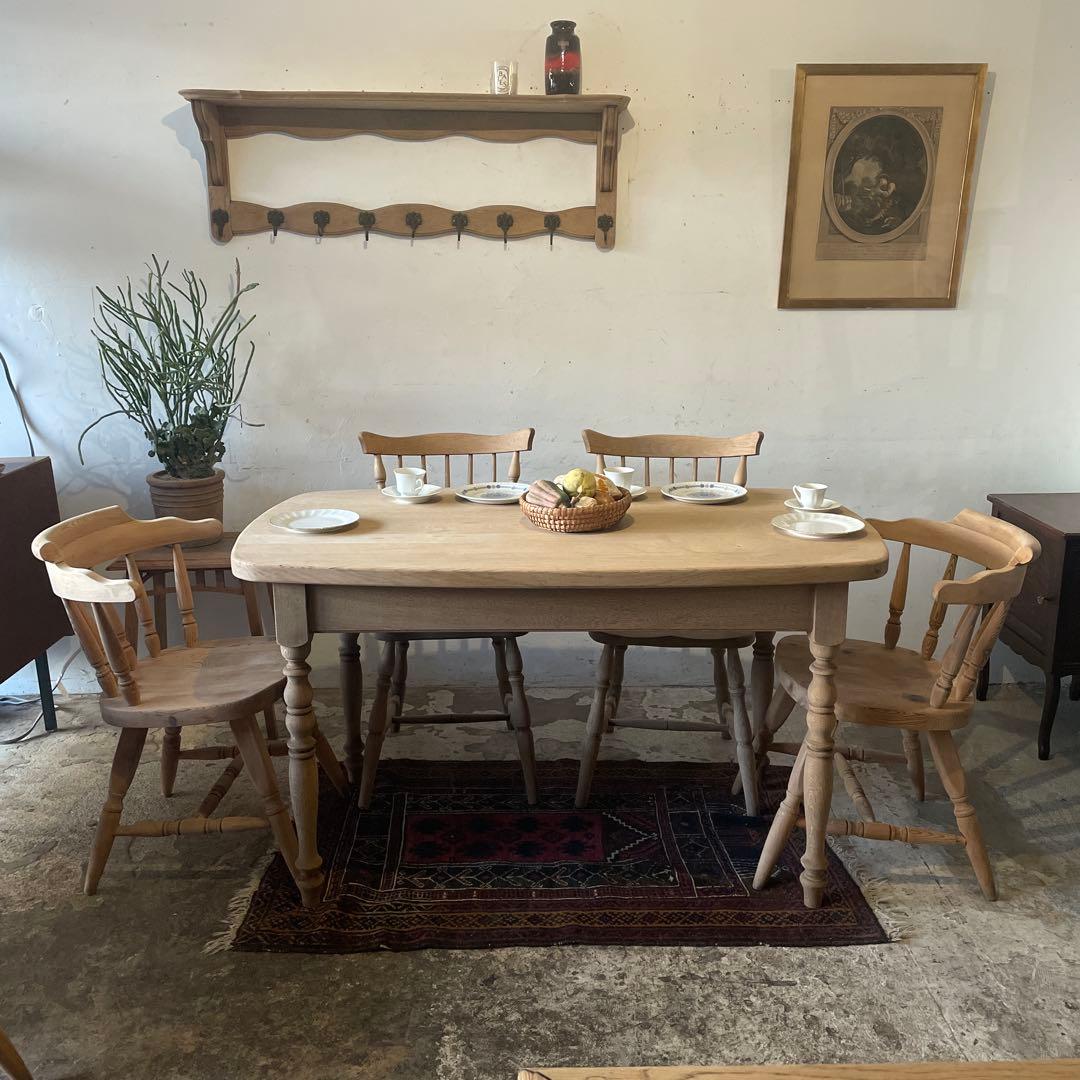 ビンテージ ダイニングテーブル 剥離