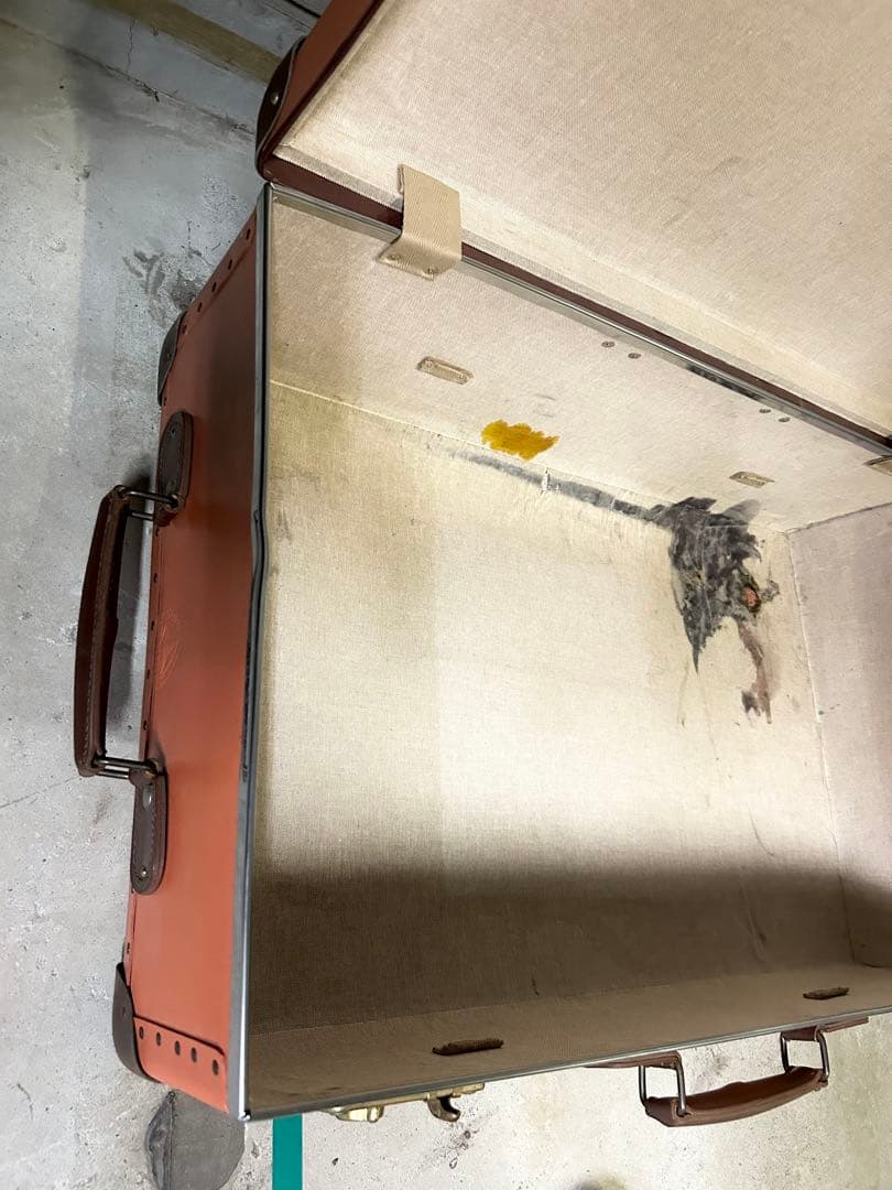 ◆グローブトロッター難有り品◆今の定価269,500円の物です★