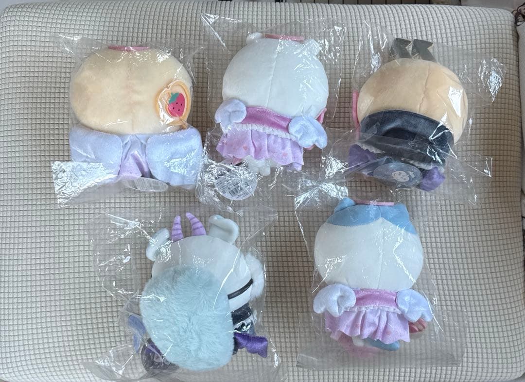 ちいかわ　てんしとあくま　ぬいぐるみs 5点セット