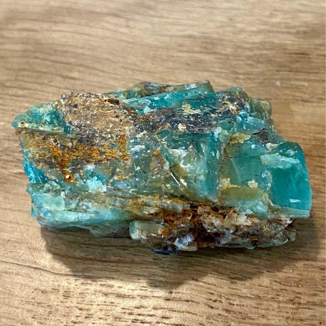 エメラルド　原石　パキスタン産