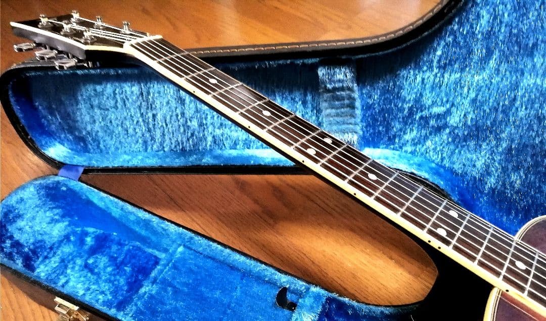 ★縦ロゴ★Gibsonモデル★MORRIS MG-30