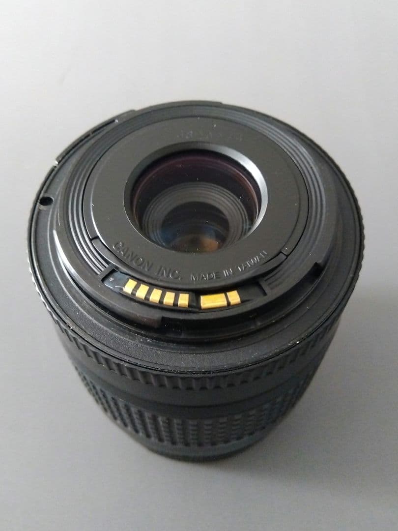 Canon EFレンズ2本（28-80/75-300mm）＋バッグ＋フィルター付