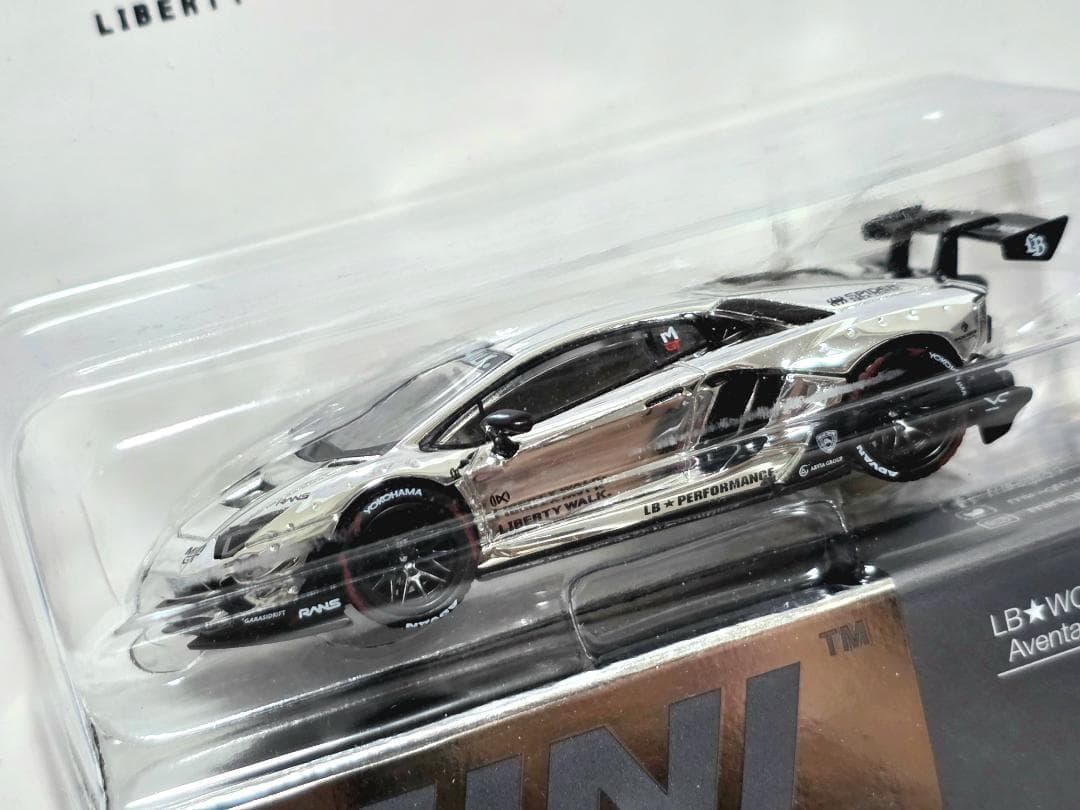 MINIGT IMX2025リバティーウォークLAMBORGHINIイベント限定