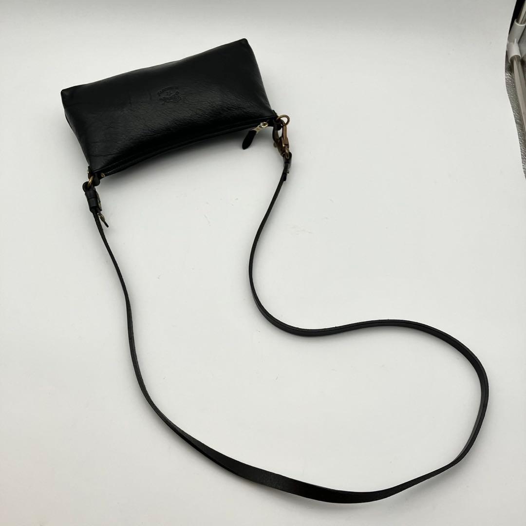 【極美品】イルビゾンテ　レザー　ショルダーバッグ　ロゴ刻印　金金具　ブラック