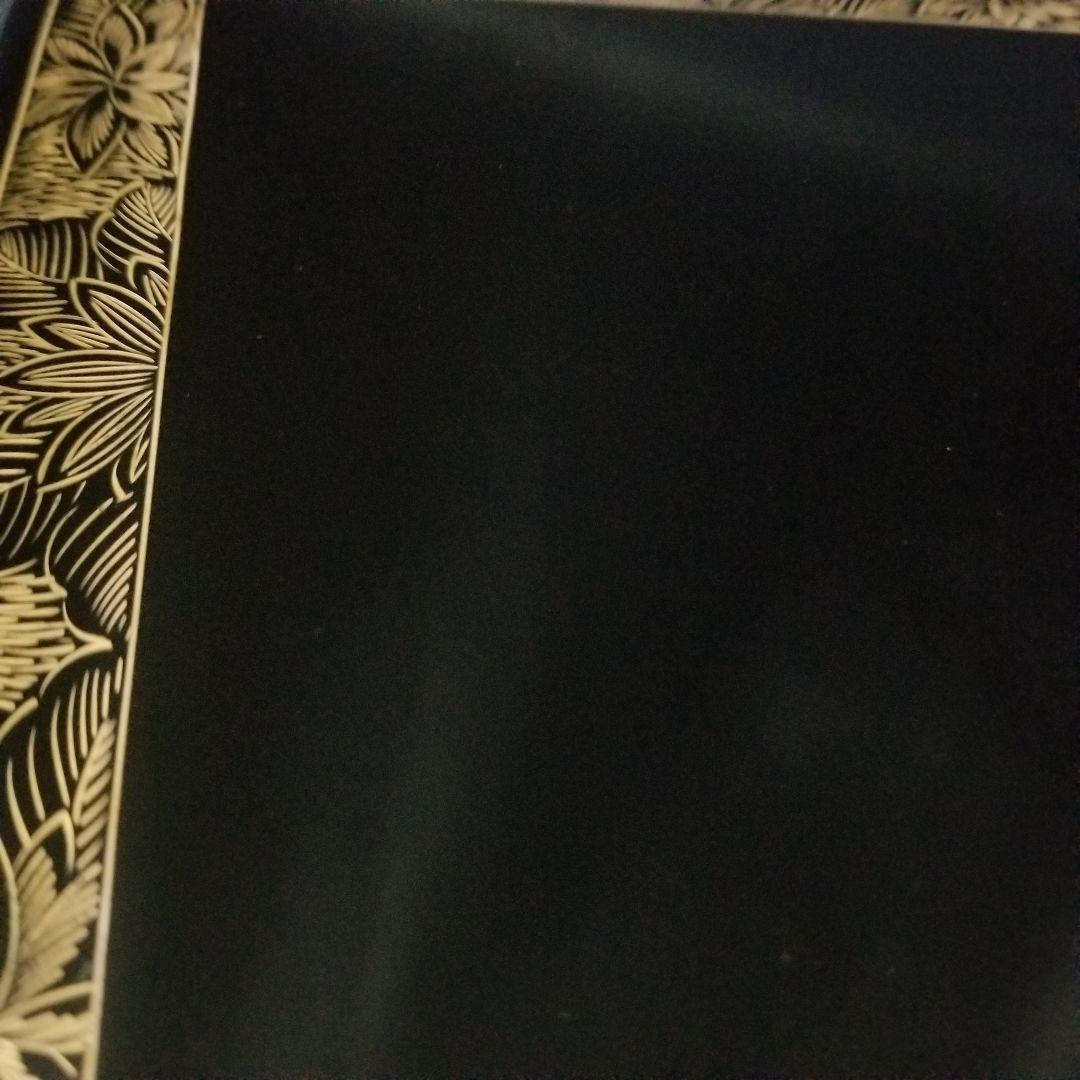 美品 輪島塗 布着本堅地 四段重 黒漆 極上菊花 沈金 蒔絵 重箱