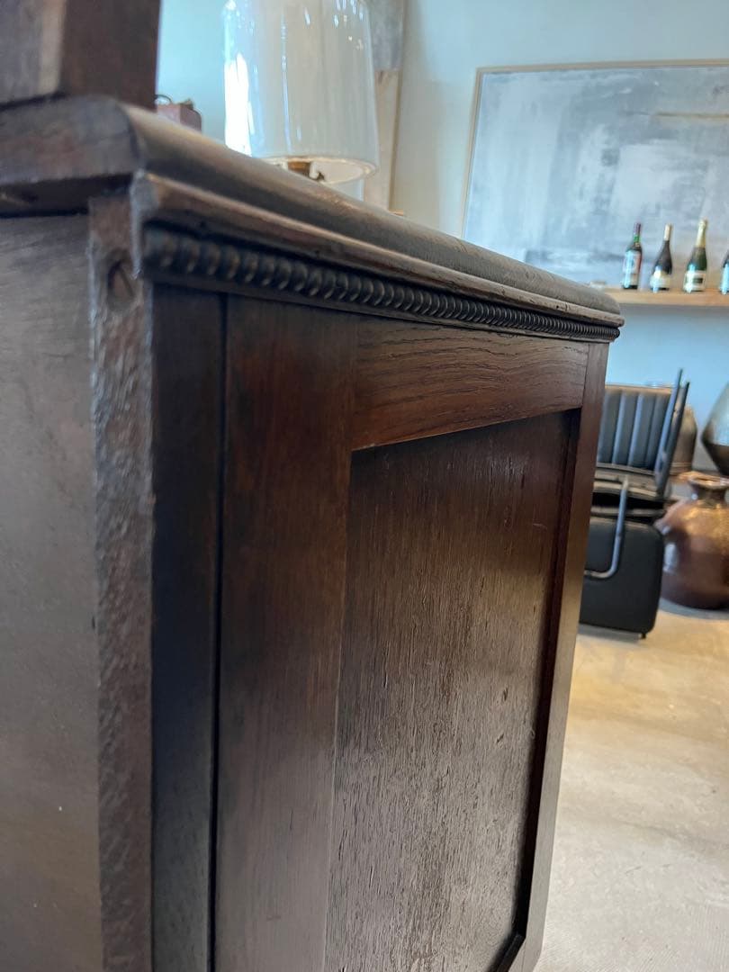 イギリス　アンティークキャビネット