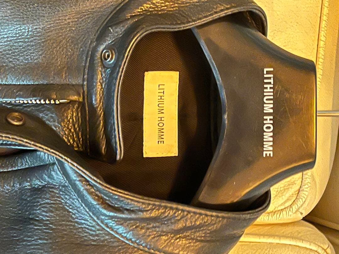 リチュウムオム　シングルライダース 美品　専用ハンガー付き