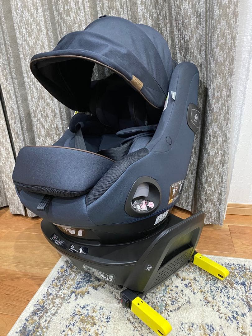 バ*ト様 極美品！アップリカ　Aprica　クルリラビッテエックス　R129適合