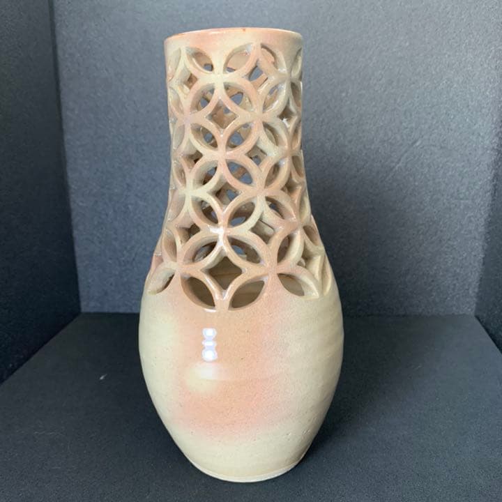 萩焼深川本窯　12代　田原陶兵衛　七宝透し杓立　　杓立