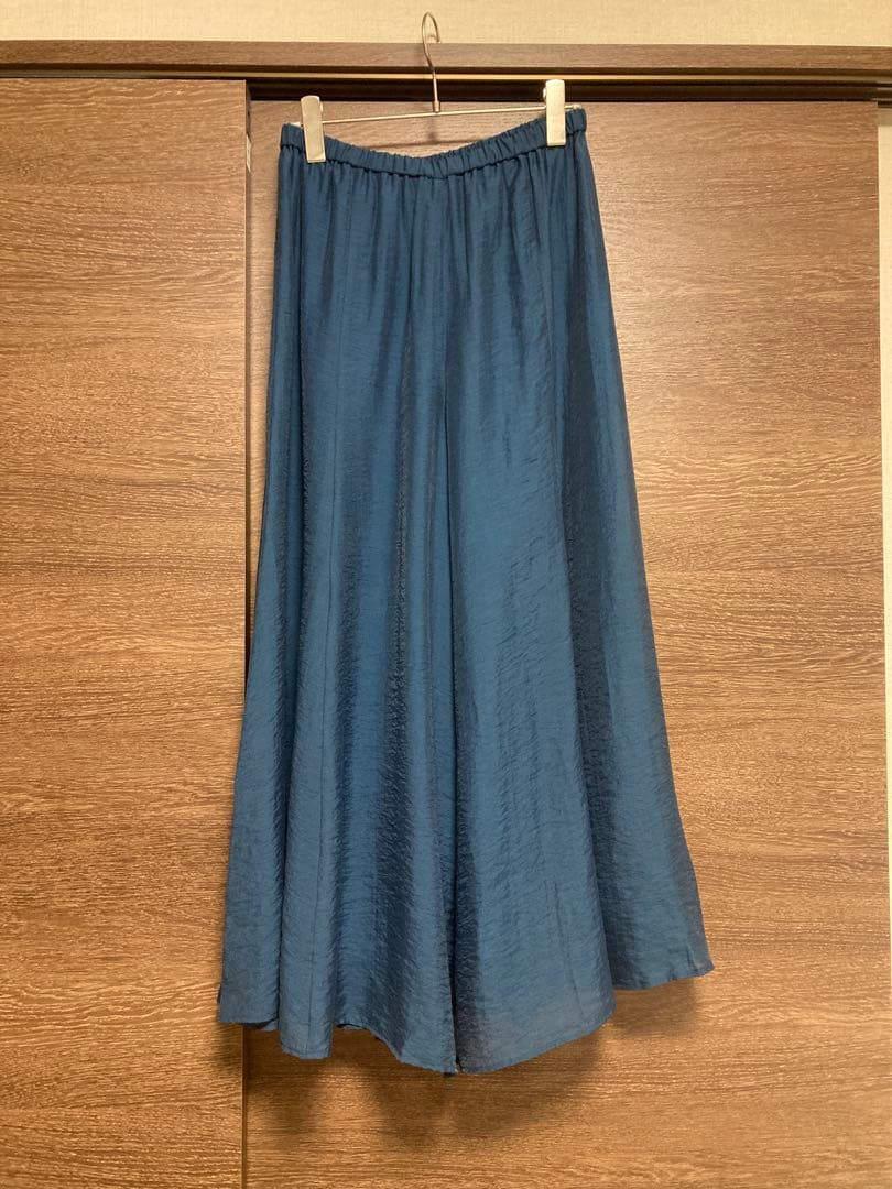 新品　タグ付き　シビラ　ガウチョパンツ　ブルー　M