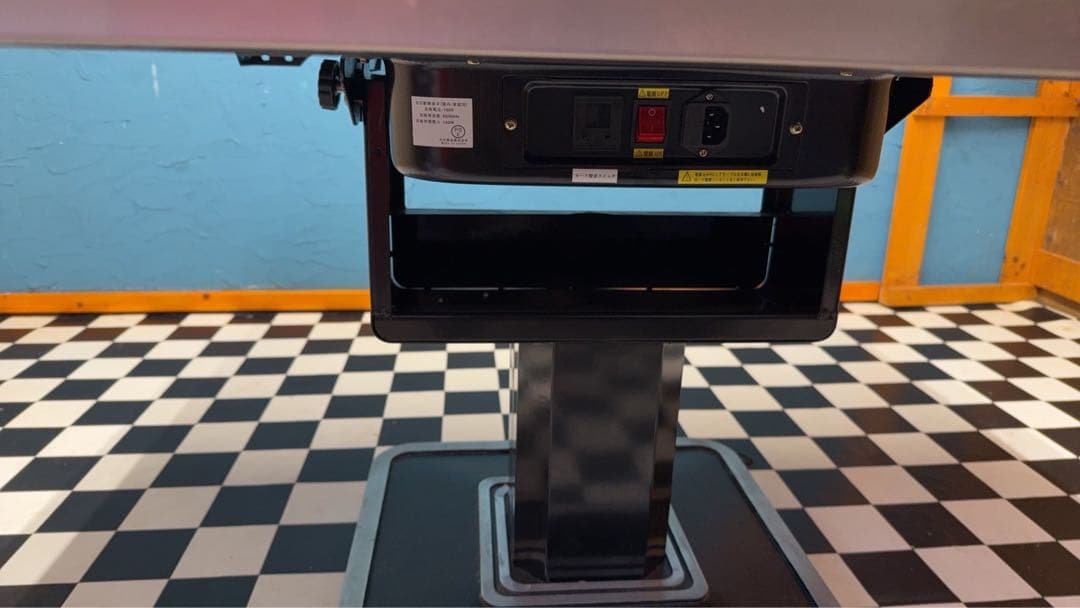 早い者勝ち‼️全自動 麻雀卓‼️椅子4脚&サイドテーブル３つ付き