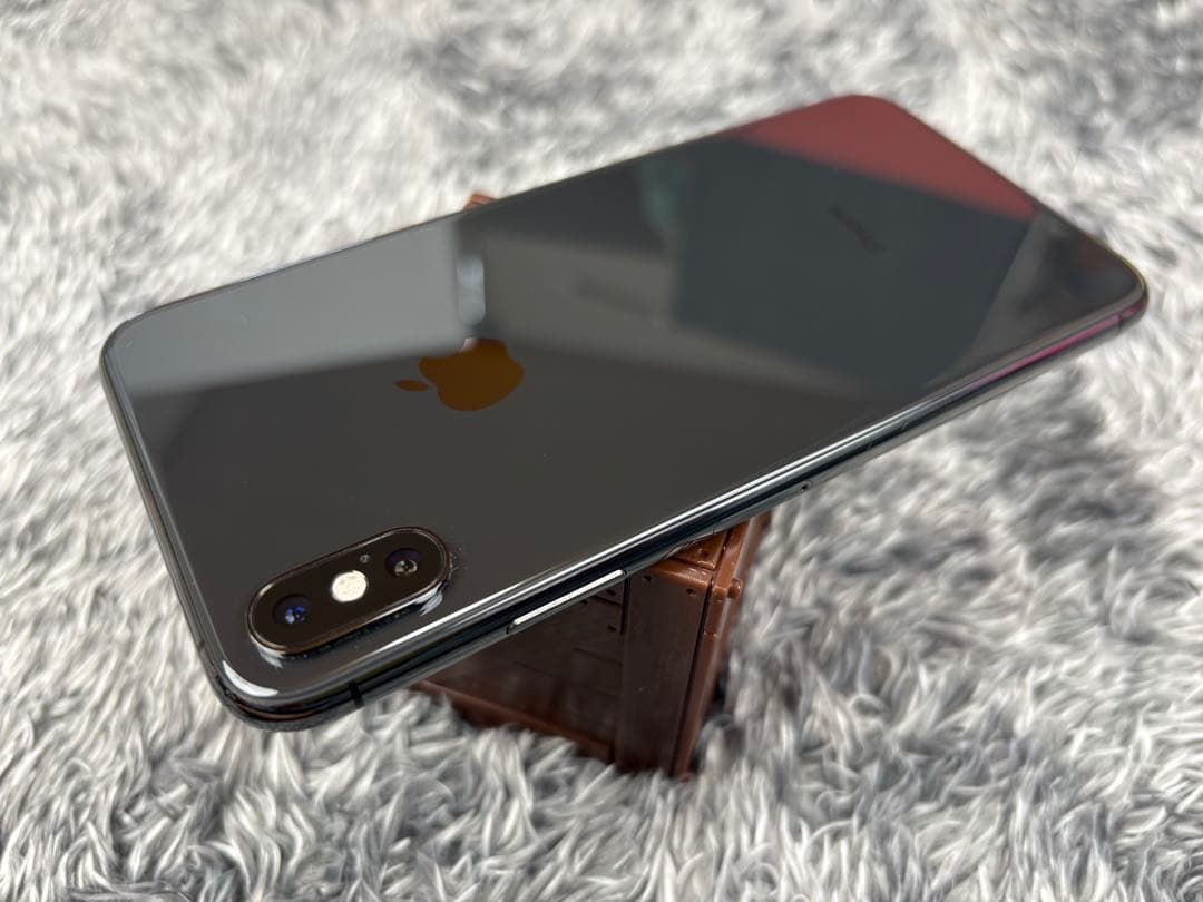 美品SIMフリー iPhone XS Max 256GBスペースグレイ 本体のみ