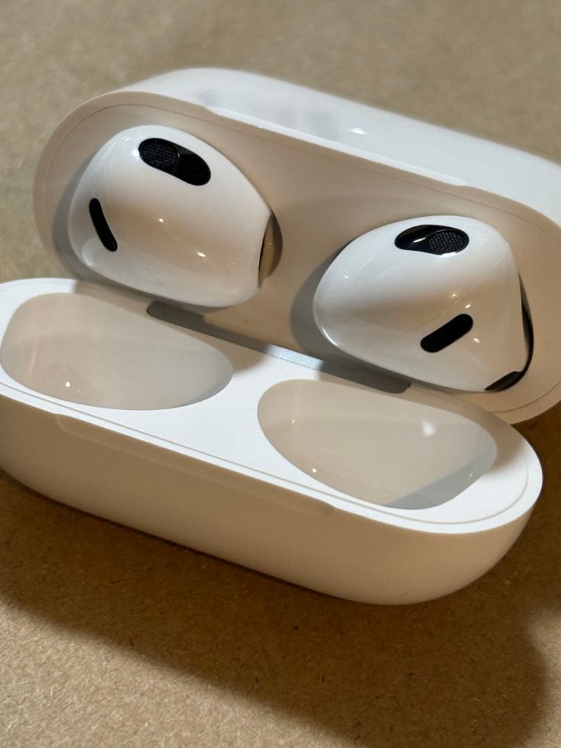 AirPods 第3世代　AirPods3 iFace ケース付き