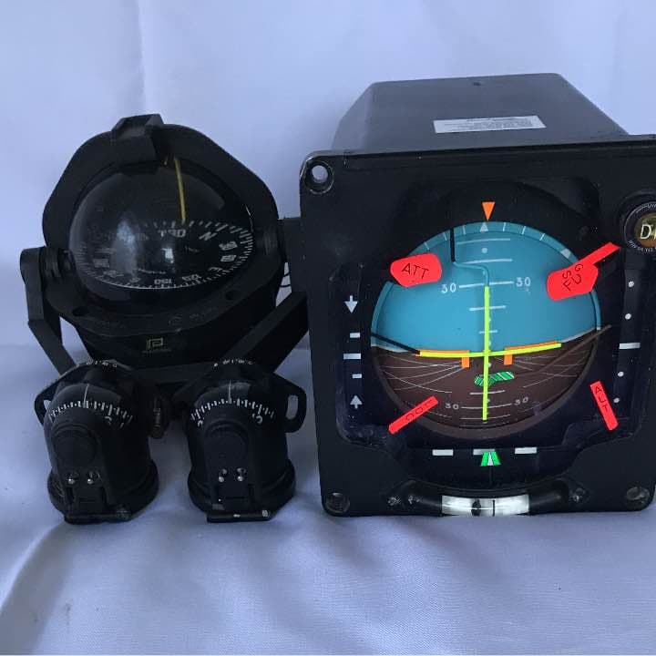 ヘリコプタージャイロ本物と舟コンパス