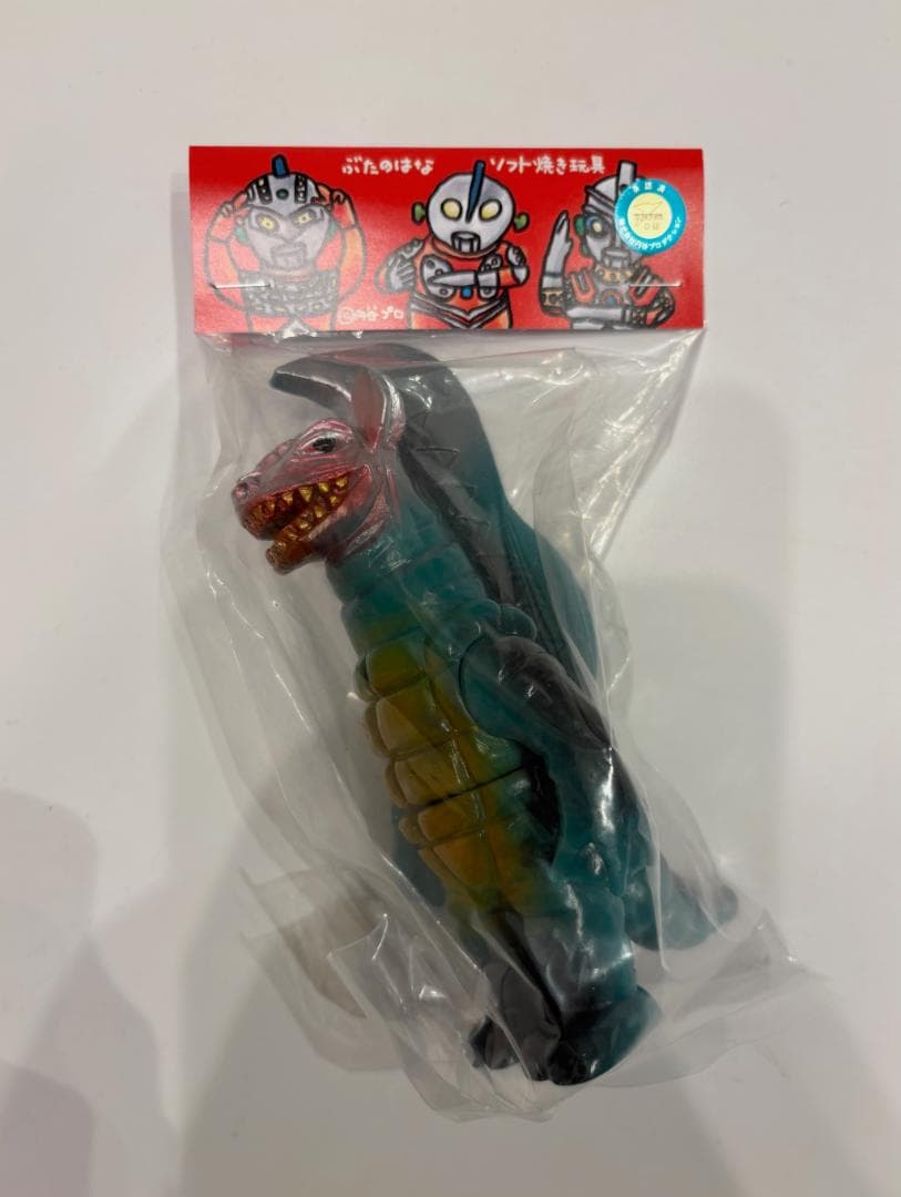 ぶたのはな マッハレス 怪獣 ソフビ ウルトラマンA