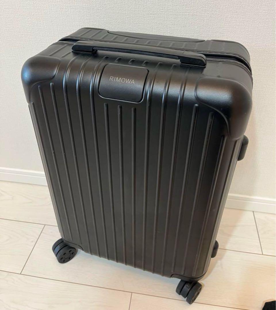 【使用僅か美品】RIMOWA Essential S 36L ブラック