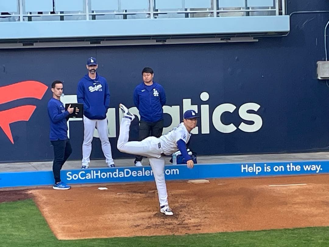 【本物　新品未使用】ドジャース　山本由伸 １ＳＴボブルヘッド　6月13日配布