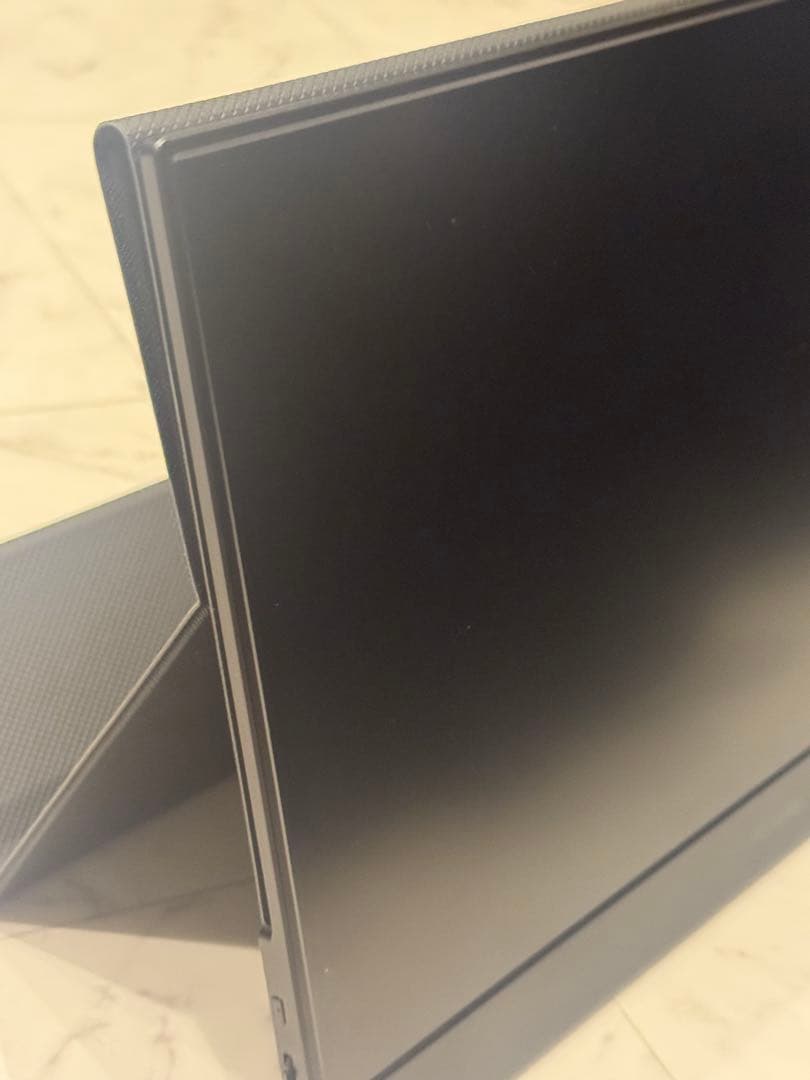 IRIS OHYAMA ポータブルモニター　15.6