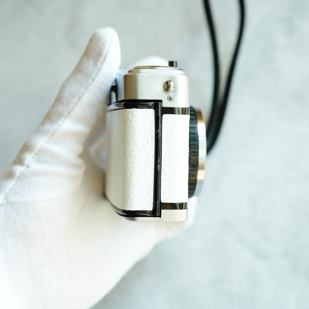 OLYMPUS PEN EE-3ホワイト【整備済完動品】