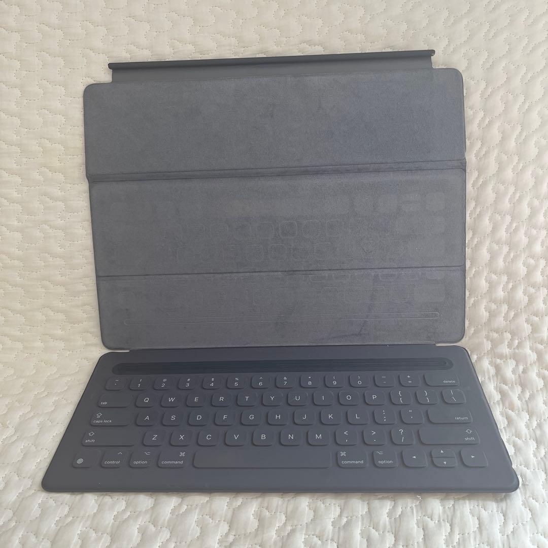 iPad Pro 12.9インチ 第1世代　カバー・キーボード付き