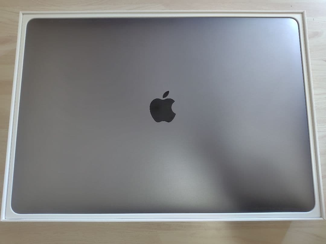 【充電器、箱付属！】MacBookPro15インチ 2019 サムライ