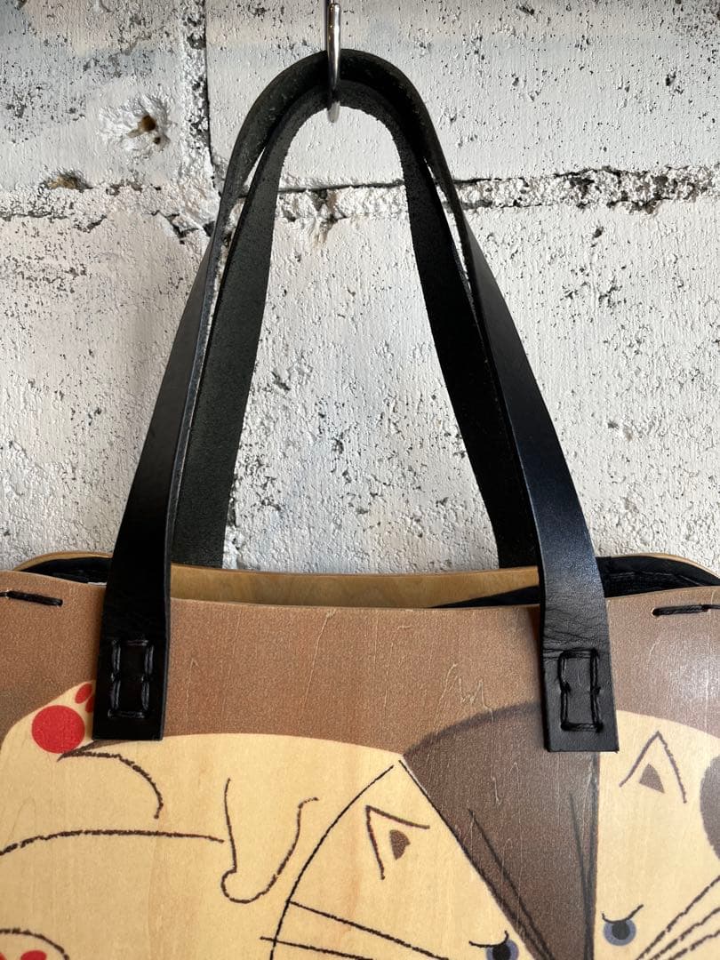 Aiken Drum エイキンドラム ウッドバッグ　寝転ぶネコ ハンドバッグ