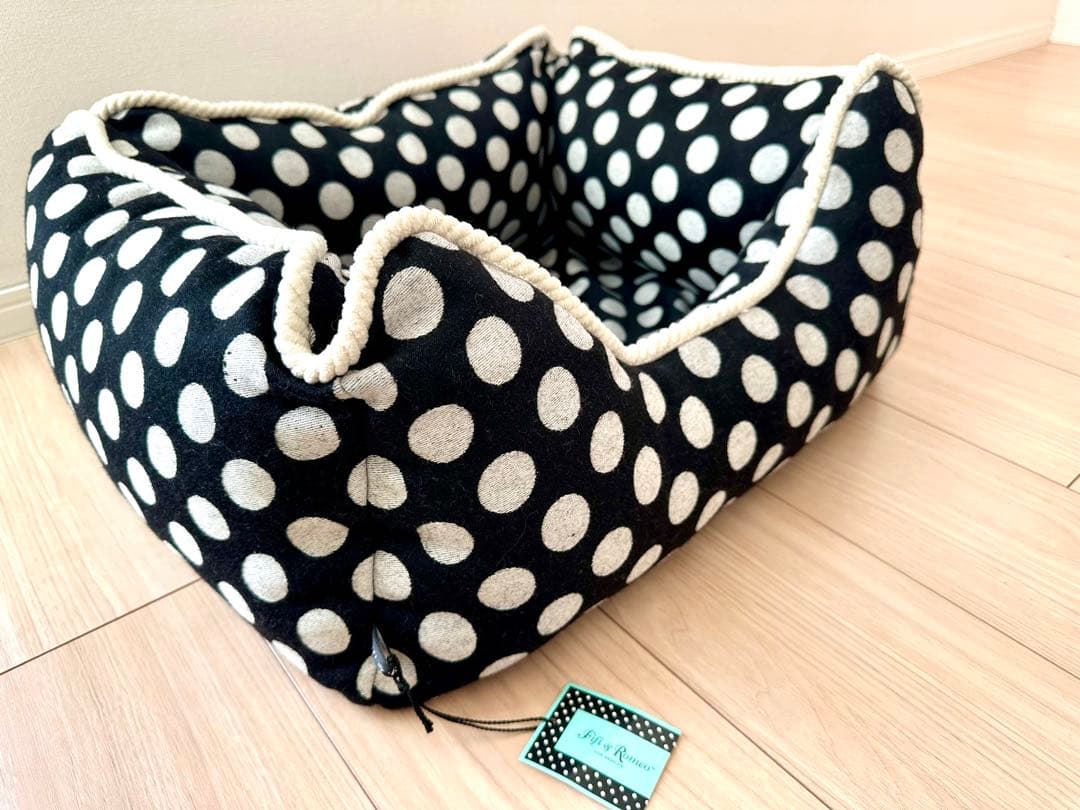未使用品FIFI&ROMEOフィフィロメオ☆ドット柄ベッド水玉クッションペット