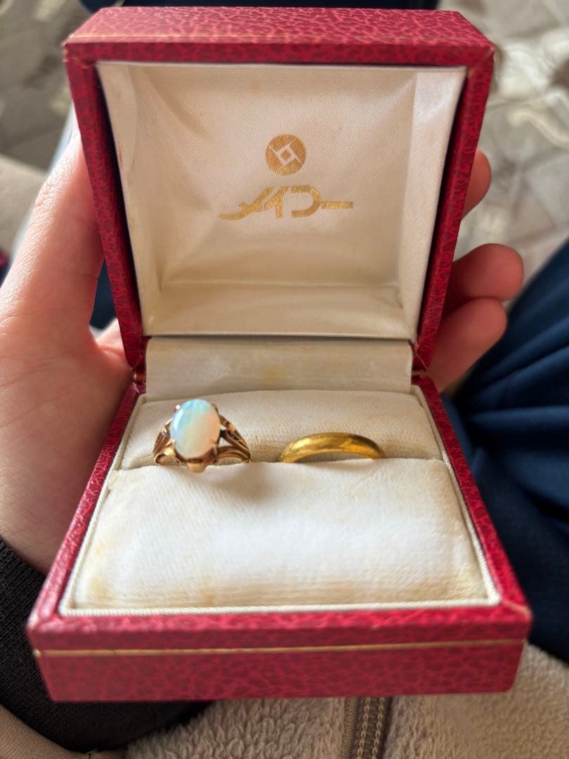 オパールと金製リングセット　メイコー　CAMELLIA