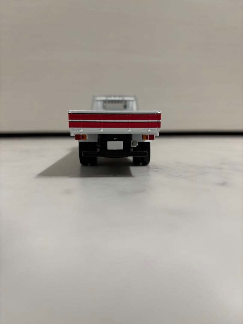 リミテッドヴィンテージ LV-N44d 日野KB324型トラック（白/赤）