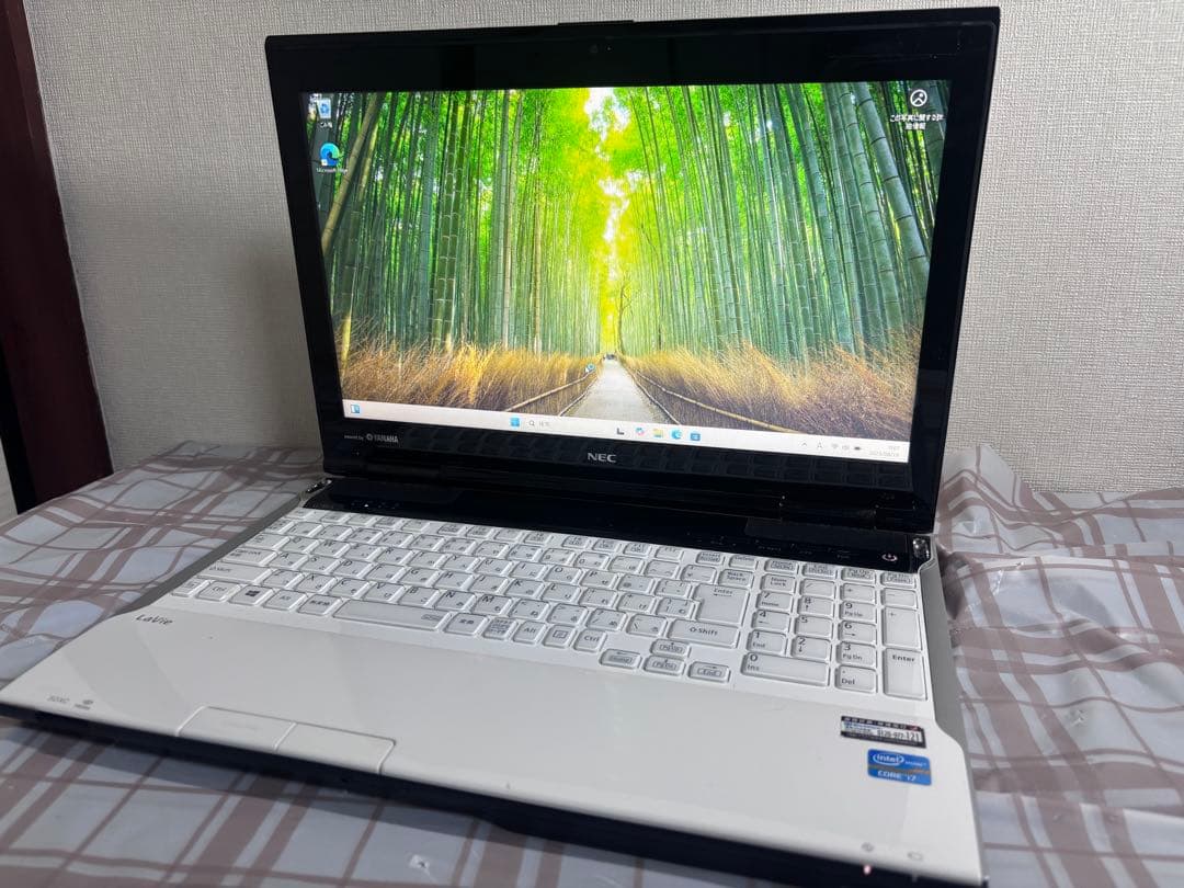 Windowsノート本体 NEC LaVie L LL750/LS6W