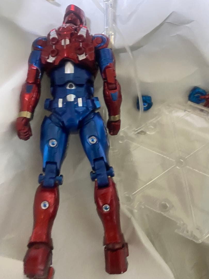 フィギュア　ファイティングアーマー アイアン・スパイダー 「スパイダーマン」