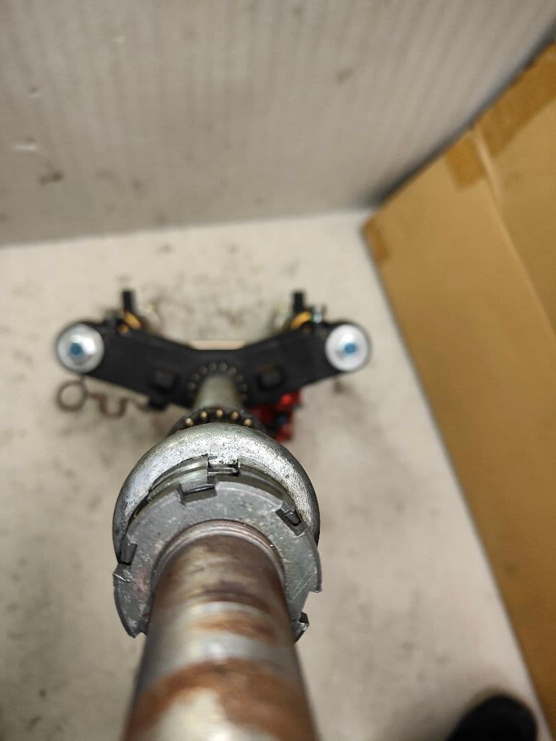 シグナスX 用 30パイ RPMレーシング製フォーク ラジアルキャリパー付き