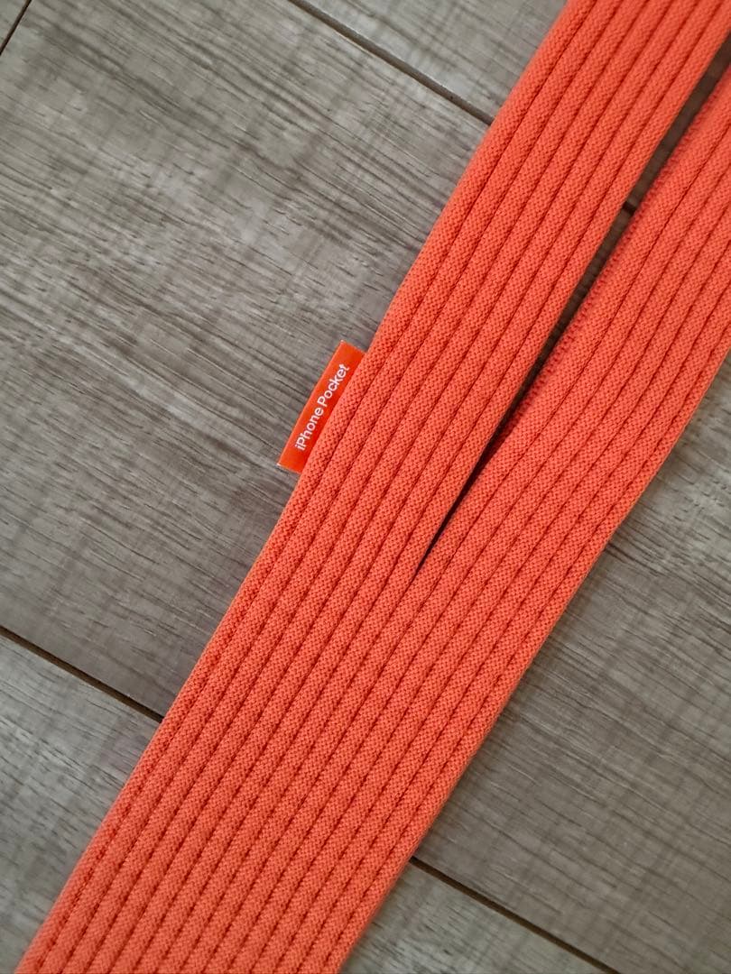 iPhone Pocket マンダリン（オレンジ）