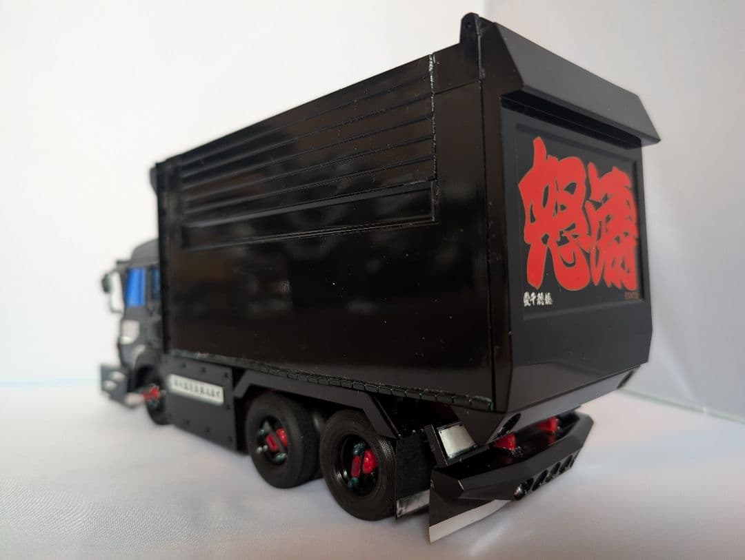 1/32 デコトラ　プラモデル　 海峡道塾　怒濤　　完成品