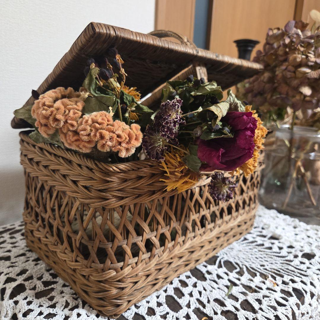 アンティーク　カゴ　パニエ　蓋付きバスケット　かご　籠