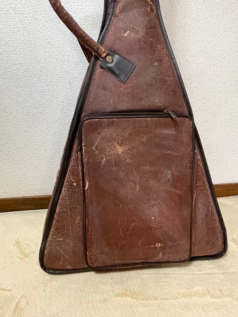 P*e様 Greco V型エレキギター クリーム色