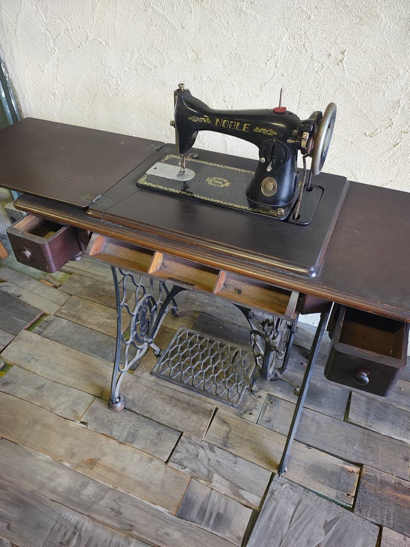 SINGER ミシンテーブル 引き出し付き　ビンテージ　M0166