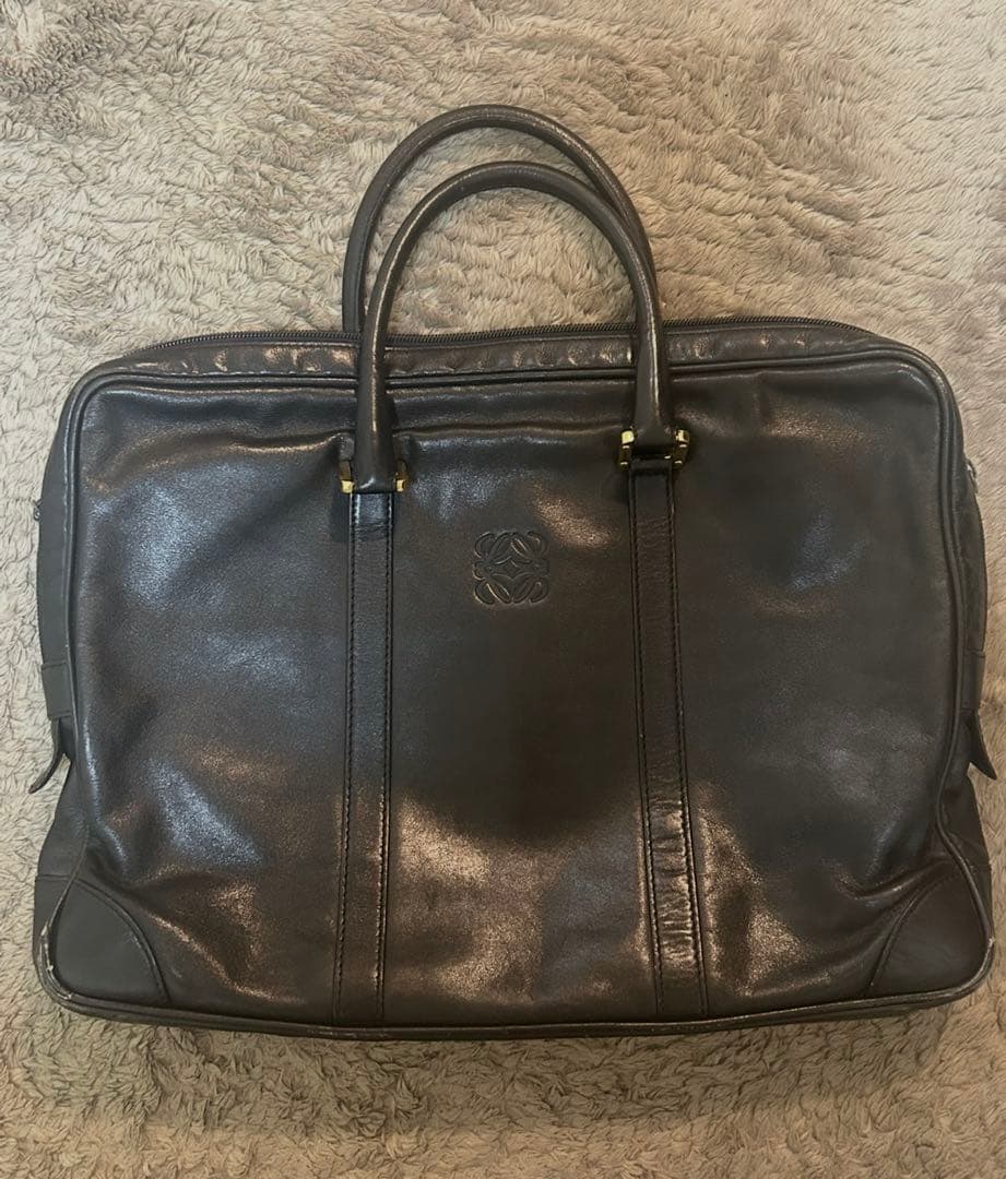 ■LOEWE（ロエベ） /レザー/ ハンドバッグ/ ブラック 黒