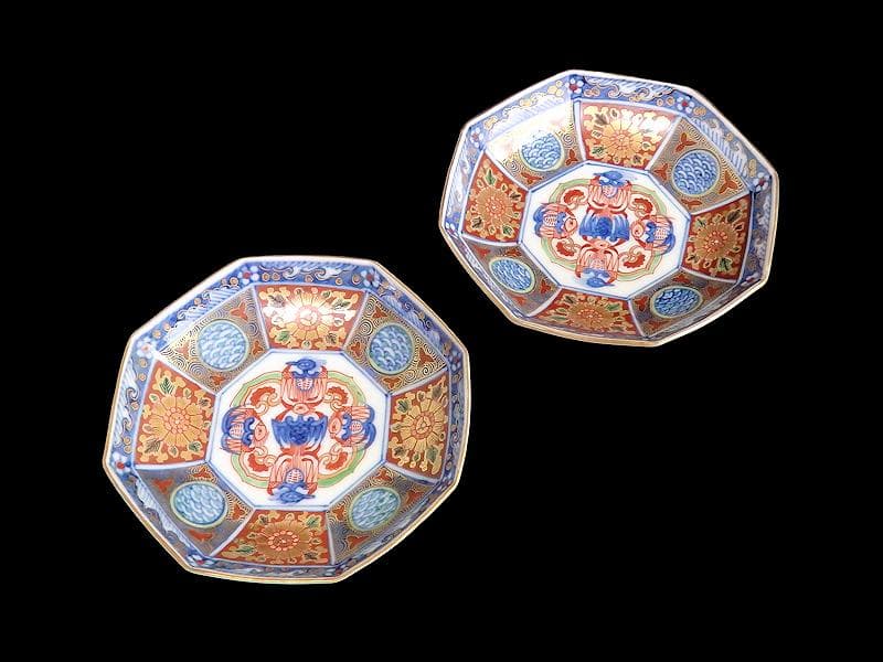 大聖寺伊万里　金襴手　描分　花に青海波八角５寸皿　２枚　D931AS-CRx