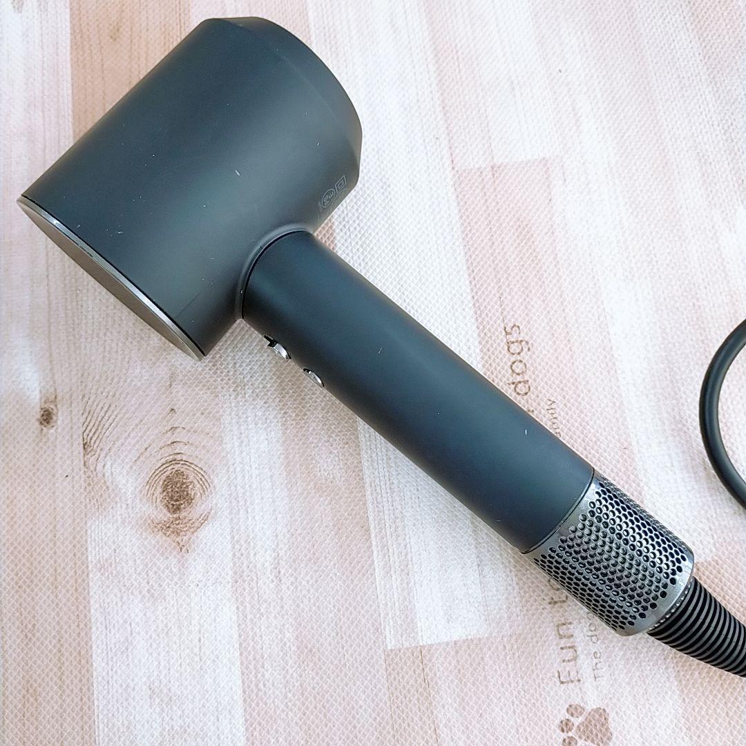 動作保証○ダイソン ドライヤー HD08 Dyson