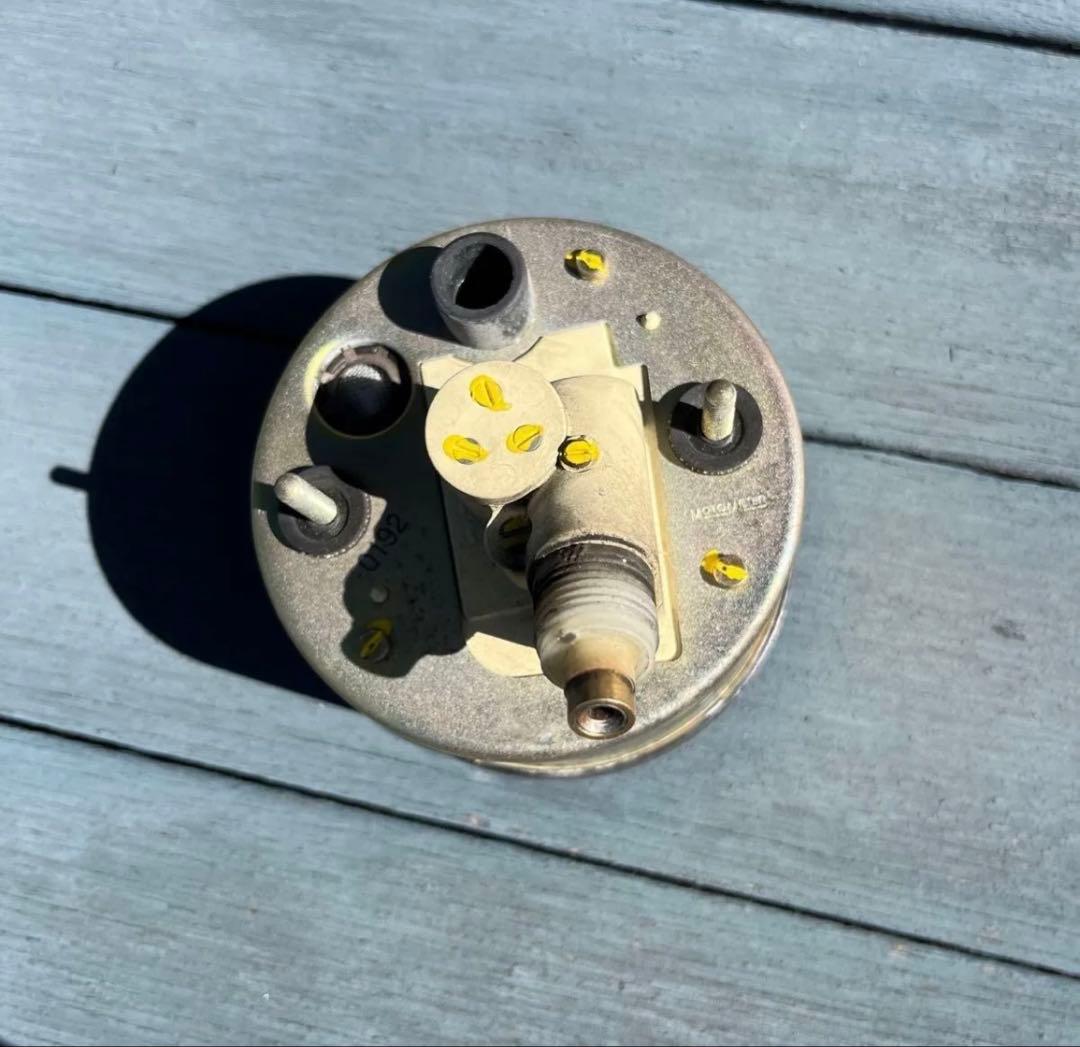 e*t様 BMW R100R ロードスター 92年式 純正　メーター周り一式