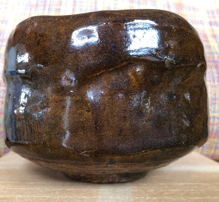 10代 大樋長左衛門 飴釉茶碗 傷無しの完品です