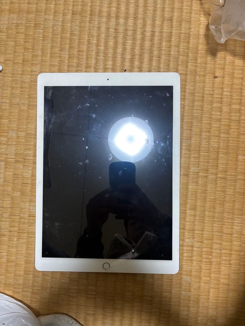 び*様 Apple iPad proシルバー 本体　128GB 12.9インチ